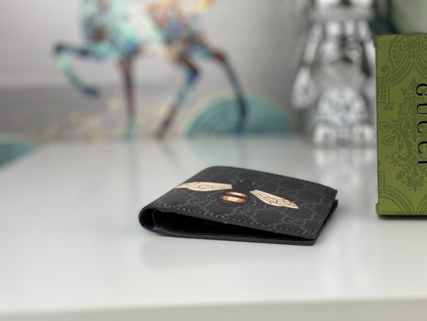 グッチ財布コピー内部構造